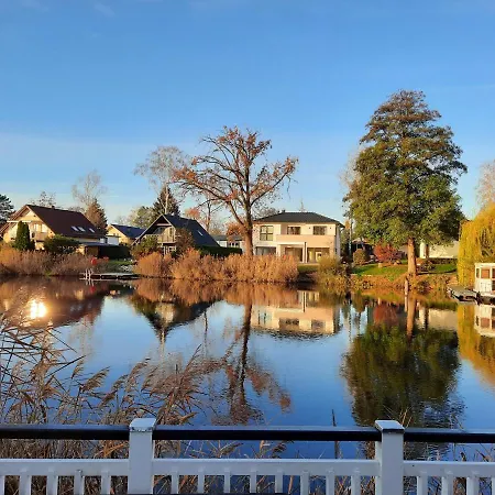 Mit Wasserterrasse - Mit Sauna Und Kamin - Inklusive Nebenkosten