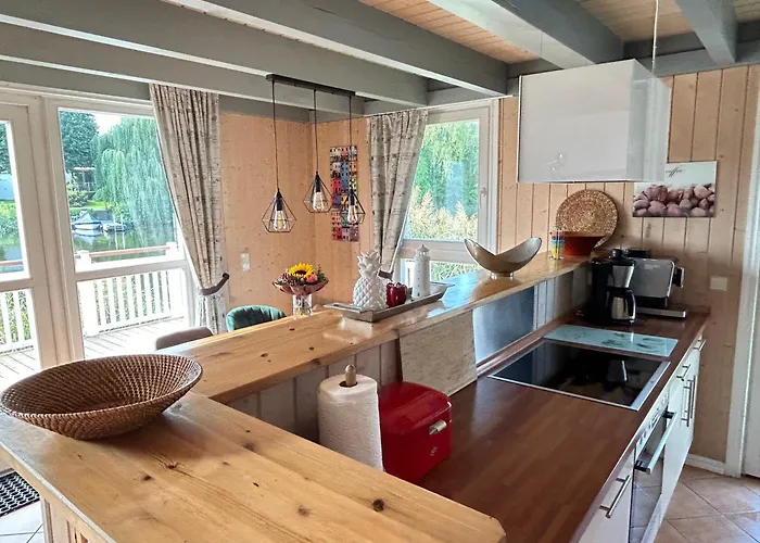 Mit Wasserterrasse - Mit Sauna Und Kamin - Inklusive Nebenkosten *